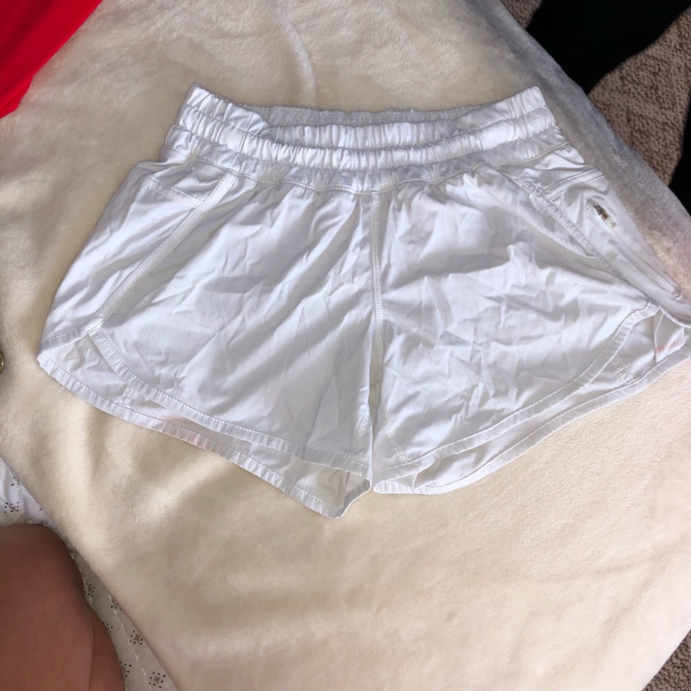 Lululemon tracker shorts